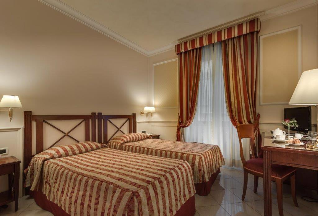 Palazzo Cardinal Cesi 4* Roma