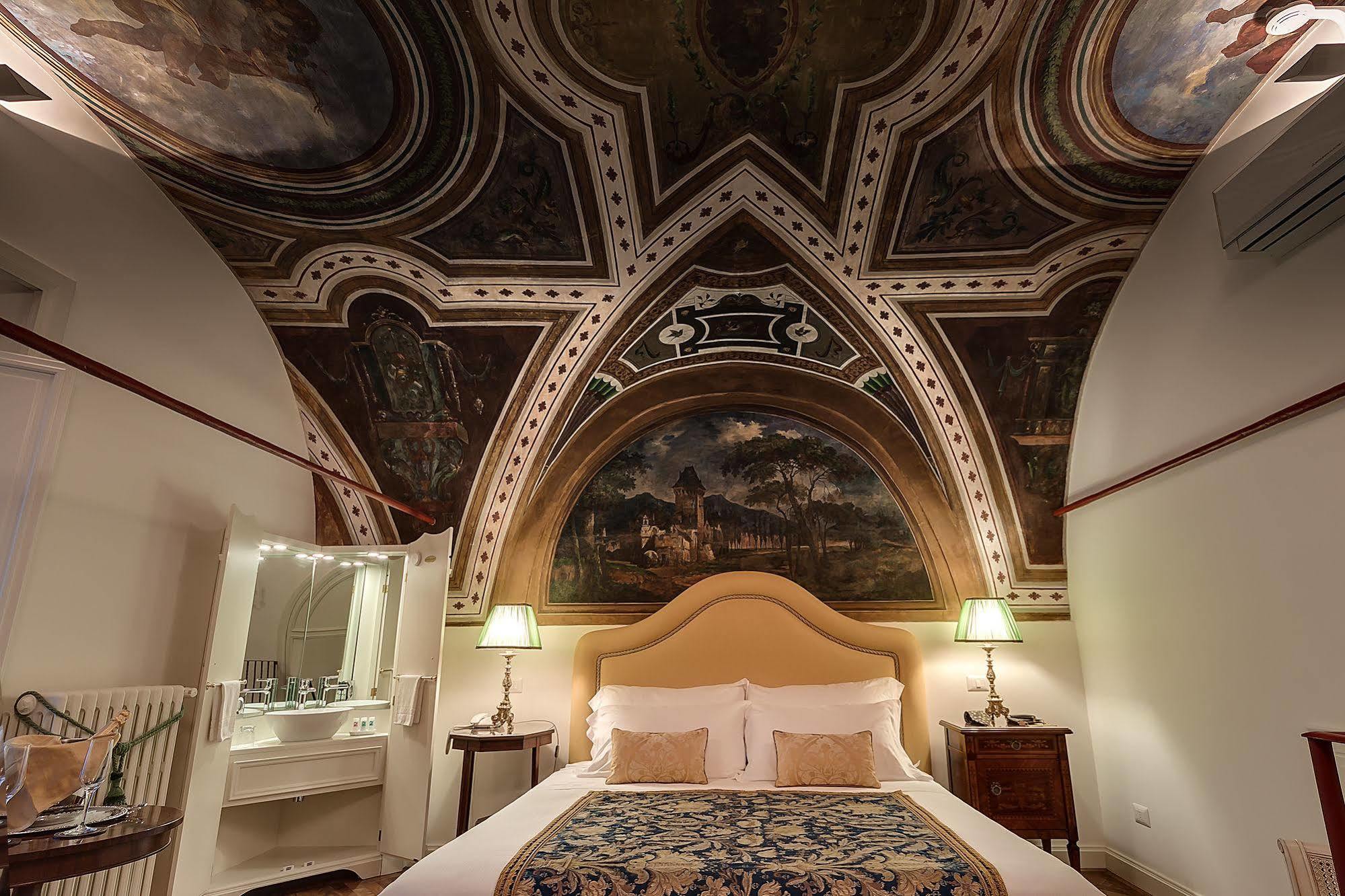 Palazzo Cardinal Cesi Hotel 4*