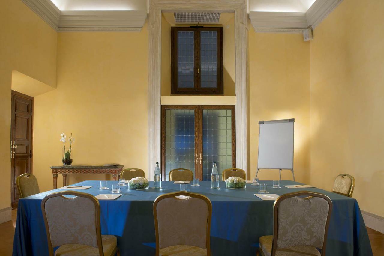 Hotel Palazzo Cardinal Cesi 4*